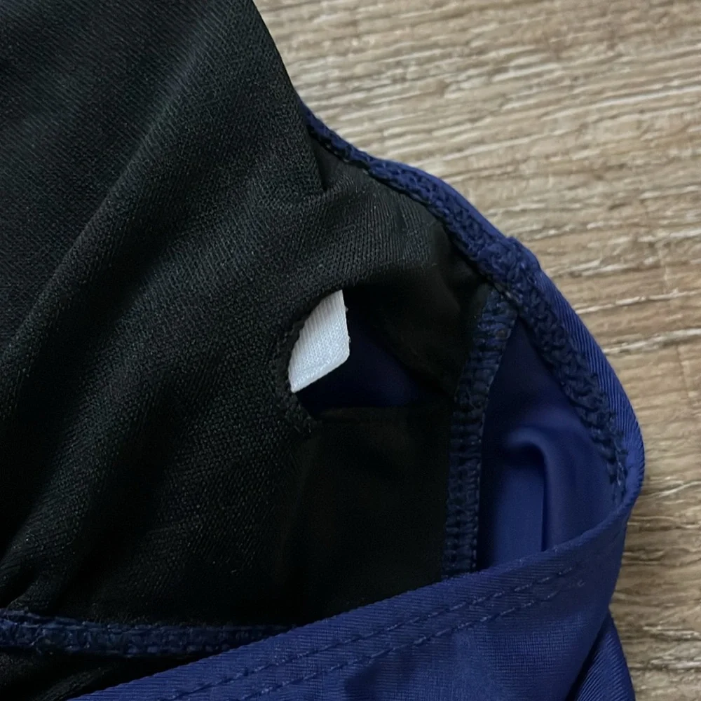 DEEP V NECK HALTER TIE NECK BIKINI TOP (NWOT) - Picture 6 of 6